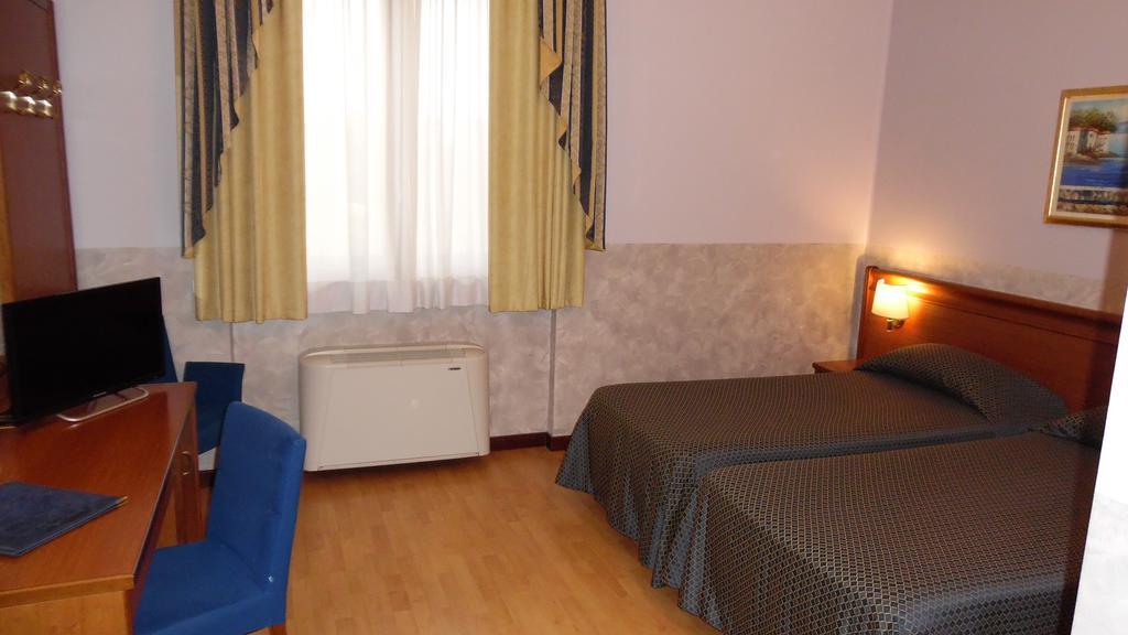 Hotel Majestic San Giuliano Milanese Eksteriør bilde